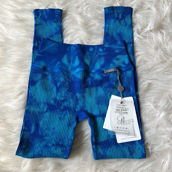 Bombshell Sportswear Pants - NWT Bombshell Leggings